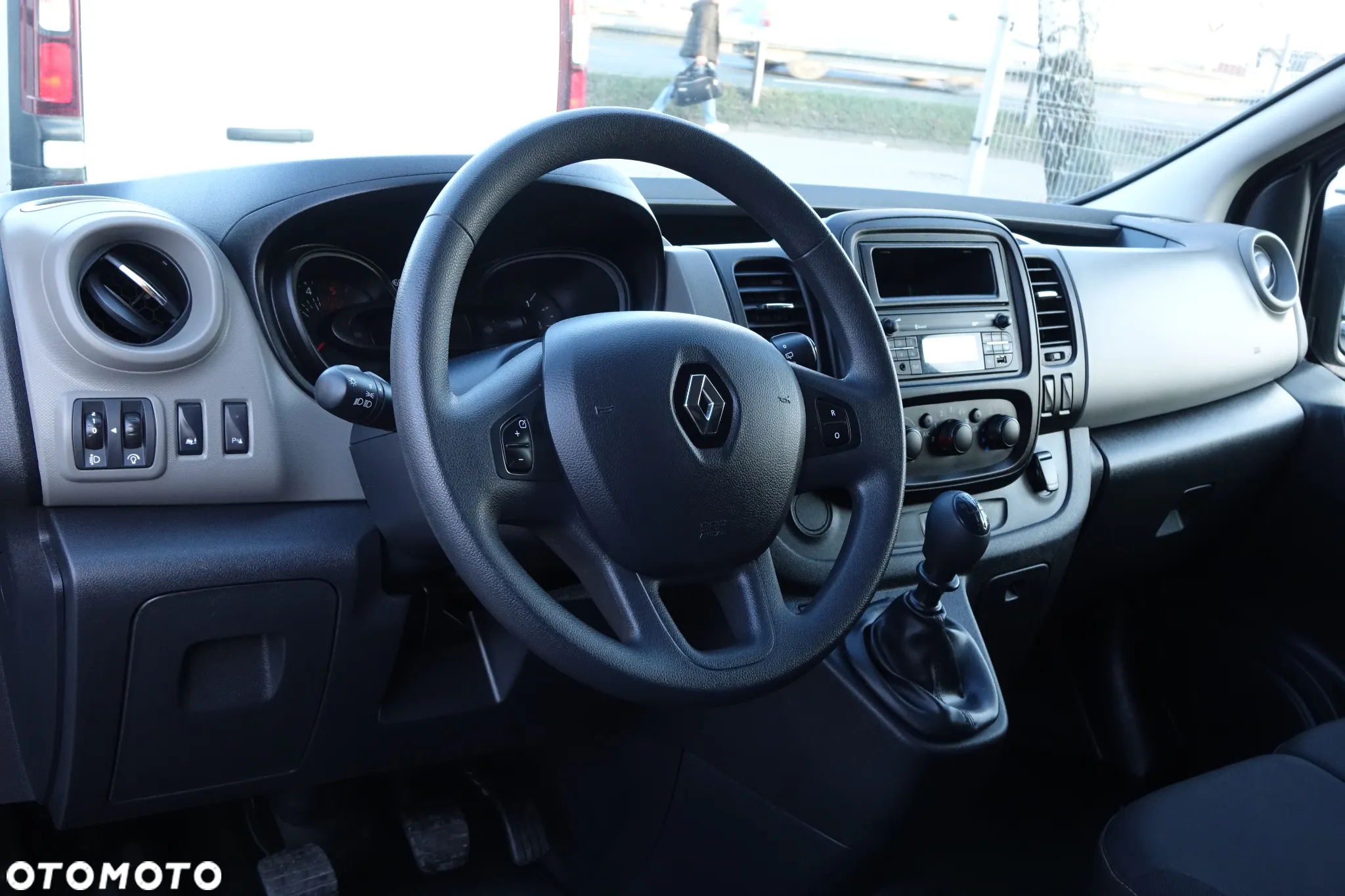 Renault Trafic - 11
