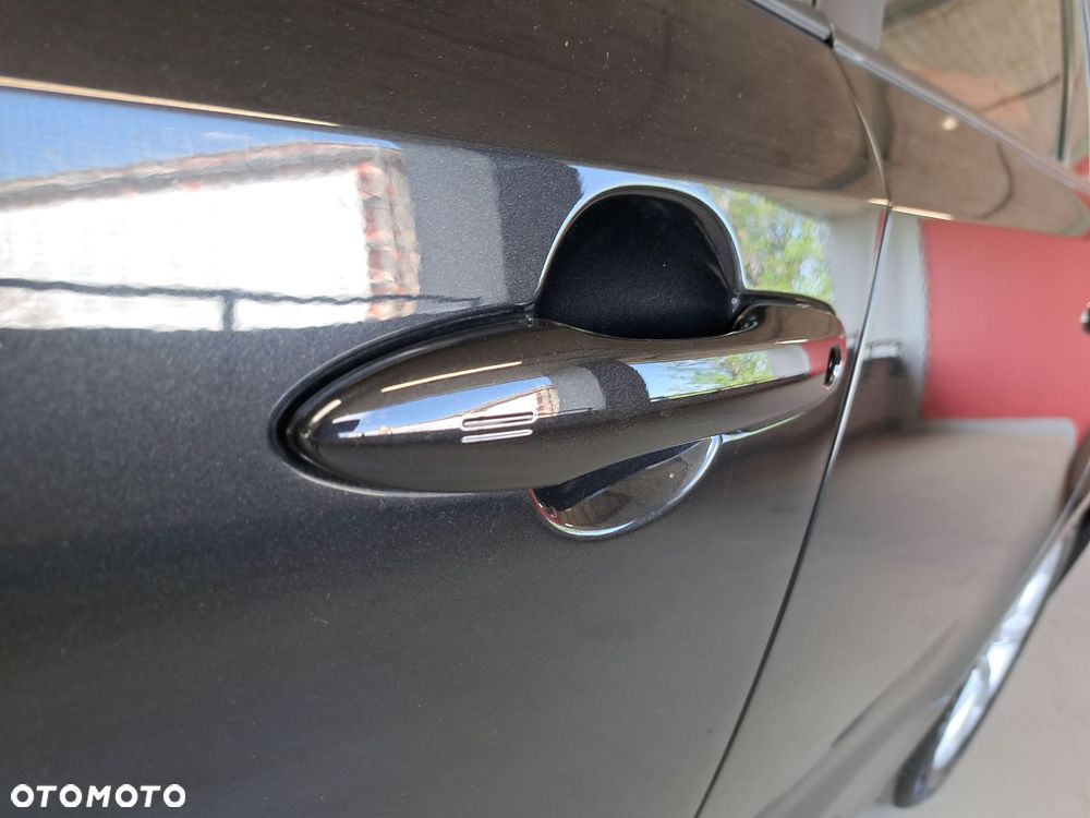 Toyota Corolla 1.8 Hybrid Comfort - 37