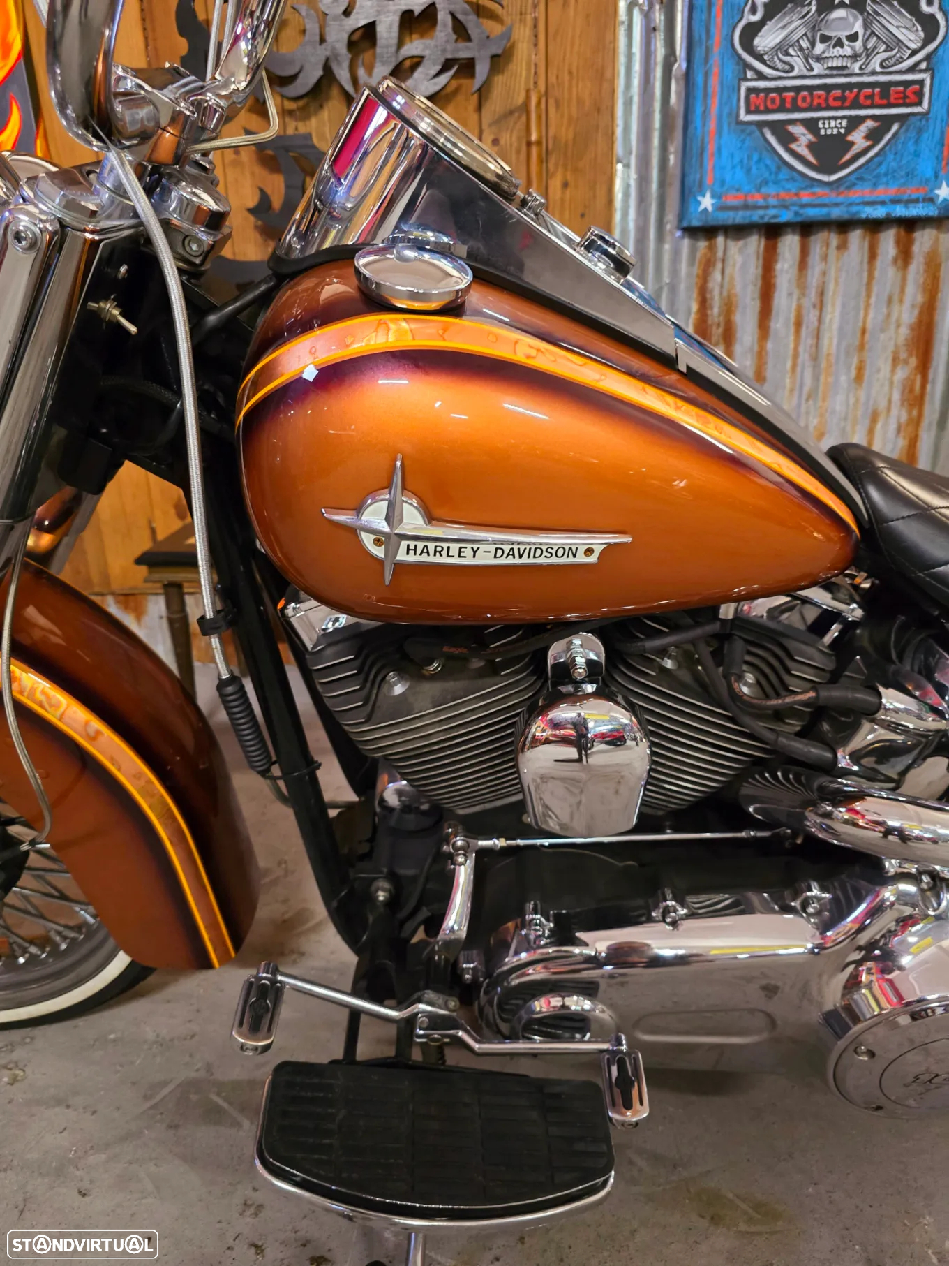 Harley-Davidson FLSTNI Heritage Deluxe Chicano Style - 12