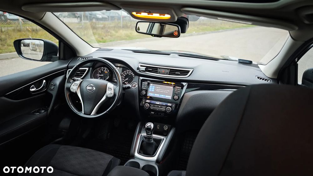 Nissan Qashqai 1.2 DIG-T N-Connecta - 16