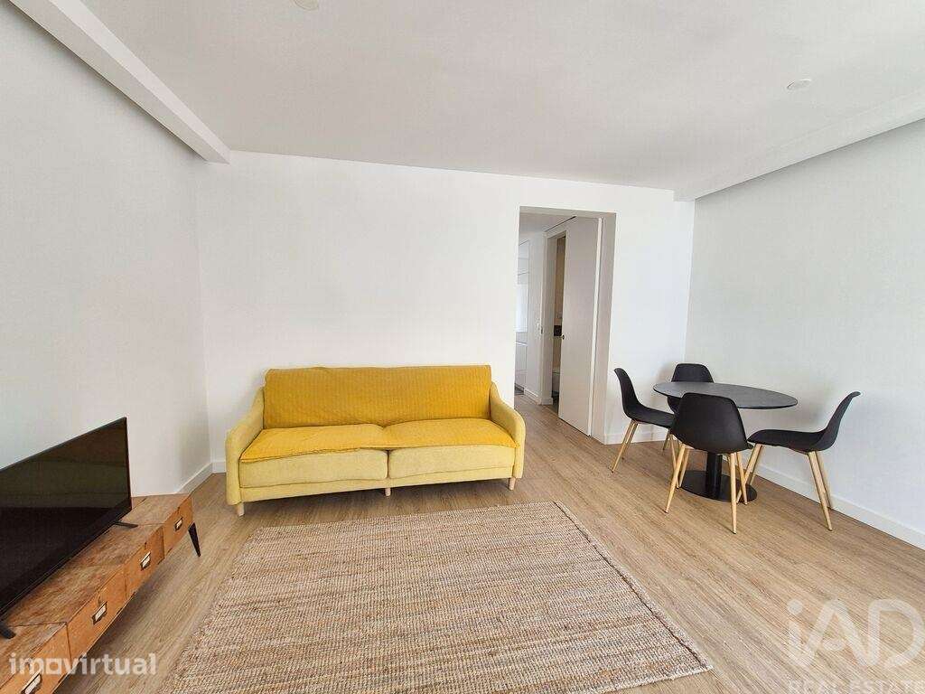 Apartamento T1 em Santo António de 42,00 m2 - Grande imagem: 2/23