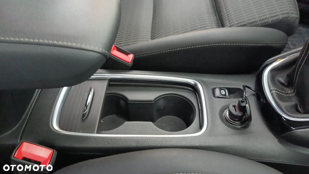 Opel Astra 1.2 T Business Elegance S&S - 19
