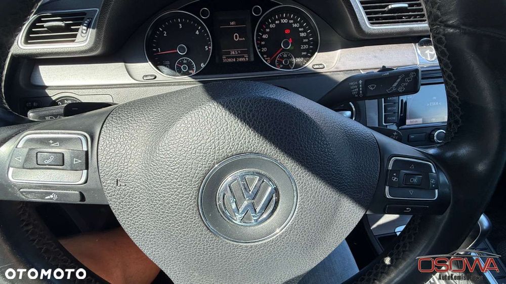 Volkswagen Passat - 27