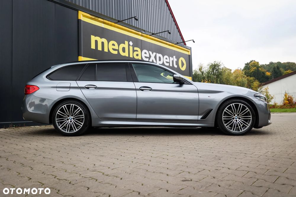 BMW Seria 5 520d M Sport Edition - 9