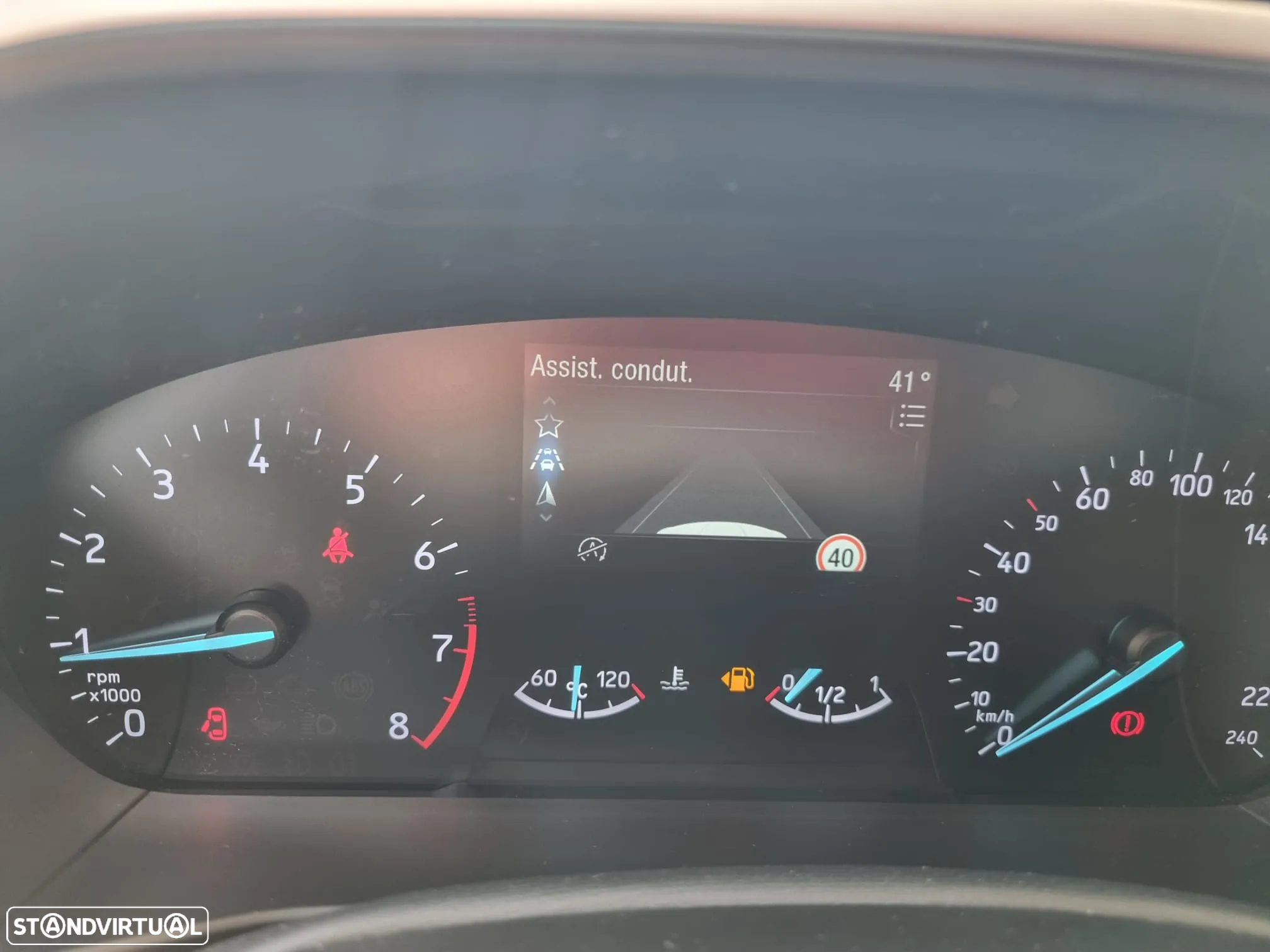 Ford Focus SW 1.0 EcoBoost Business - 17