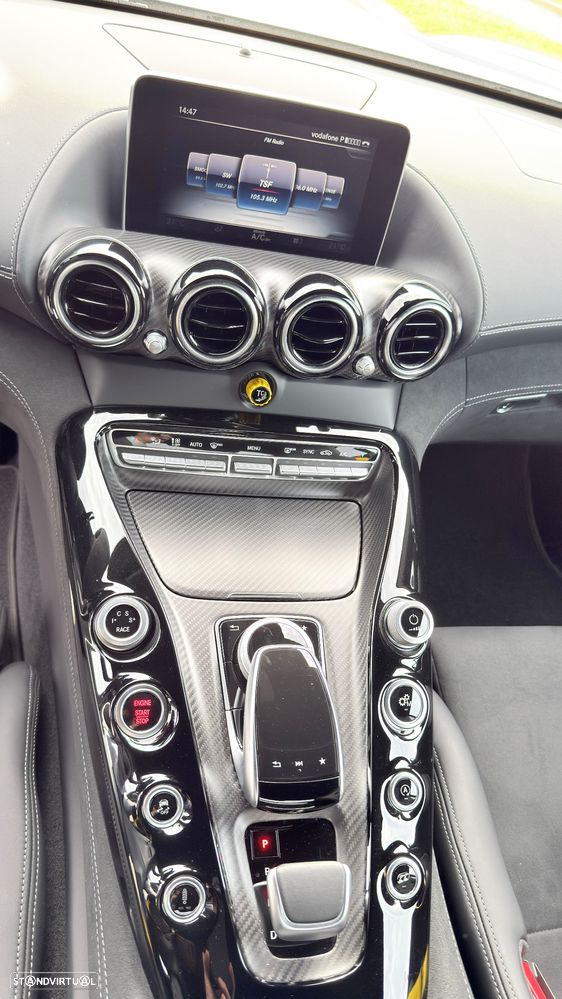 Mercedes-Benz AMG GT R - 32