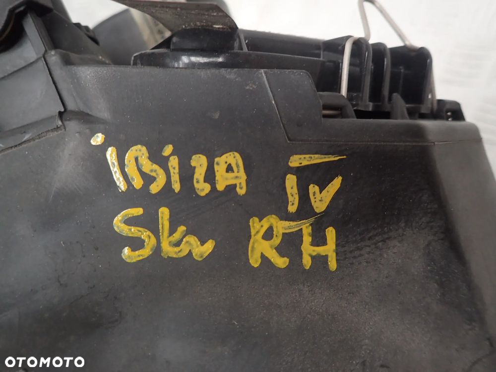 LAMPA PRAWY PRZÓD SEAT IBIZA IV 6J2941006D - 8