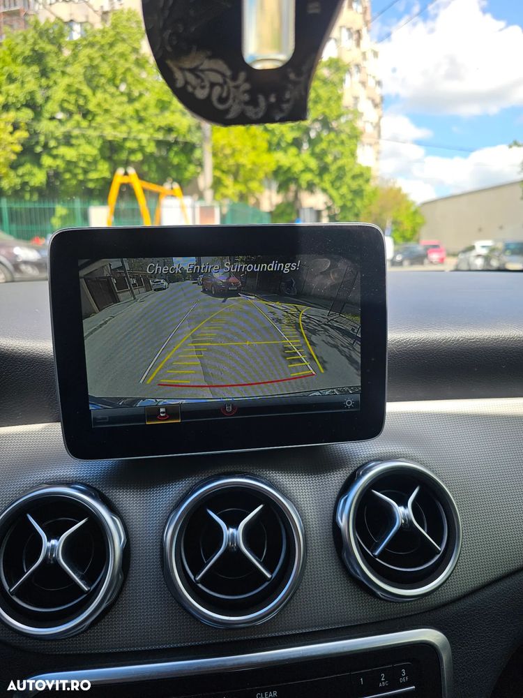 Mercedes-Benz GLA - 20