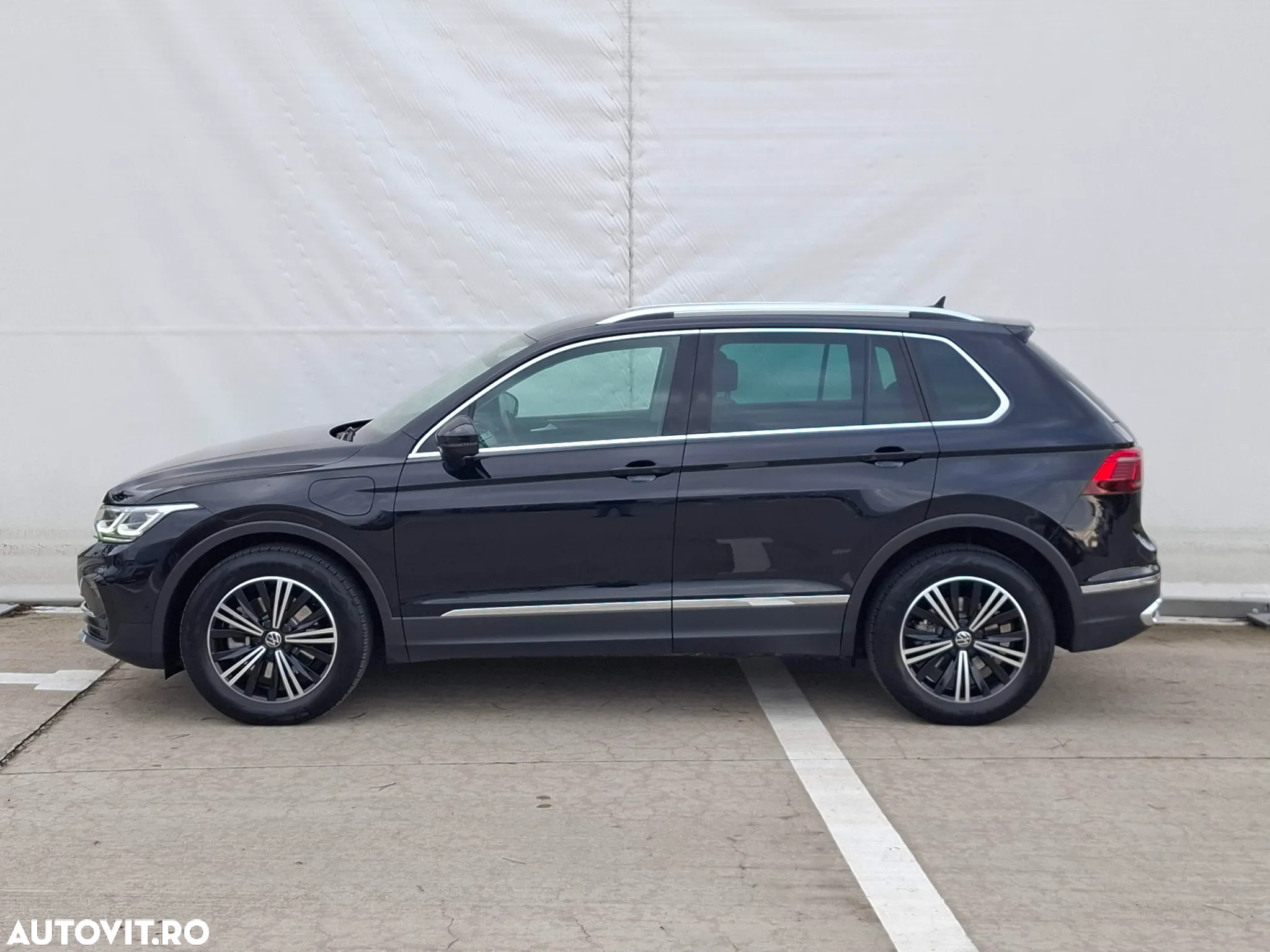 Volkswagen Tiguan 1.4 eHybrid OPF Elegance - 2