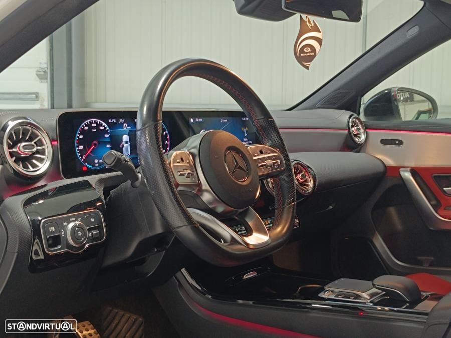 Mercedes-Benz A 220 4Matic 7G-DCT AMG Line - 16