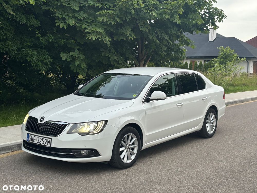 Skoda Superb 2.0 TDI Business DSG - 12