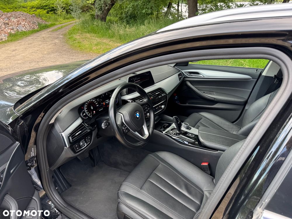BMW Seria 5 520d - 8