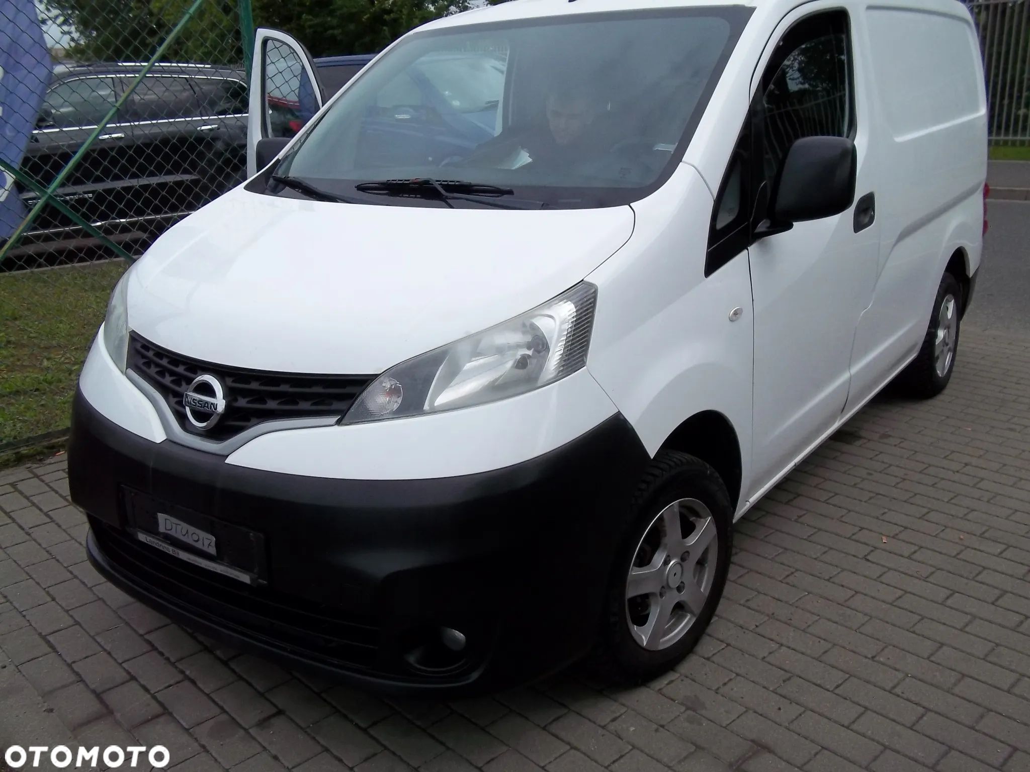 Nissan NV200 - 1