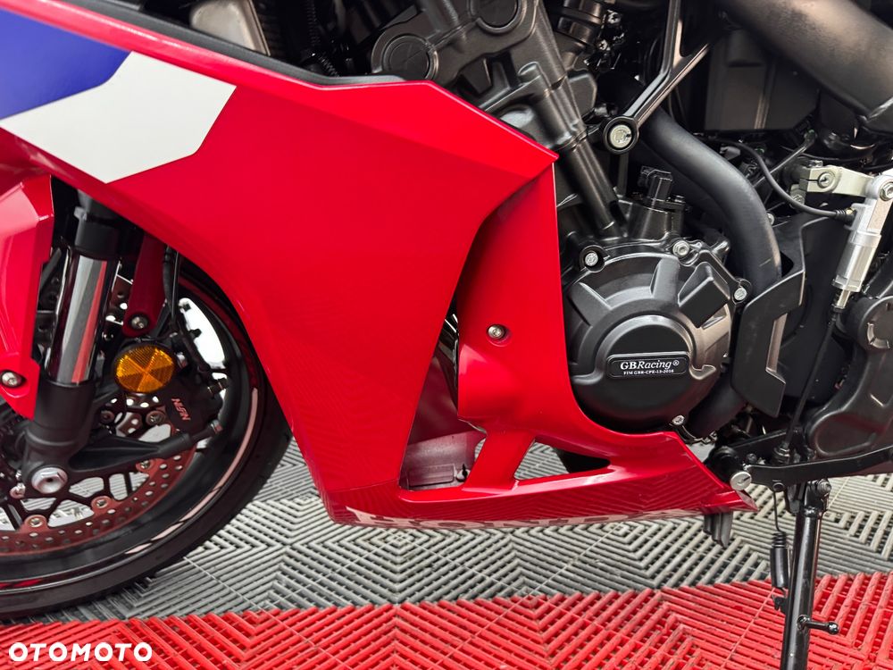 Honda CBR - 14