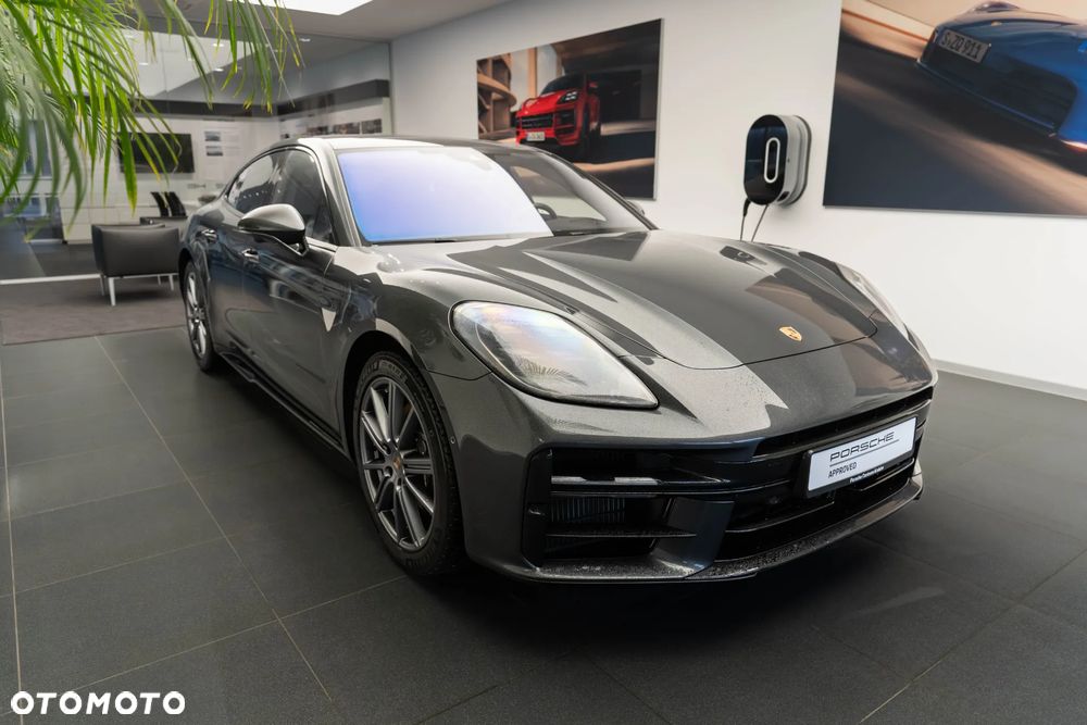 Porsche Panamera 4 - 5