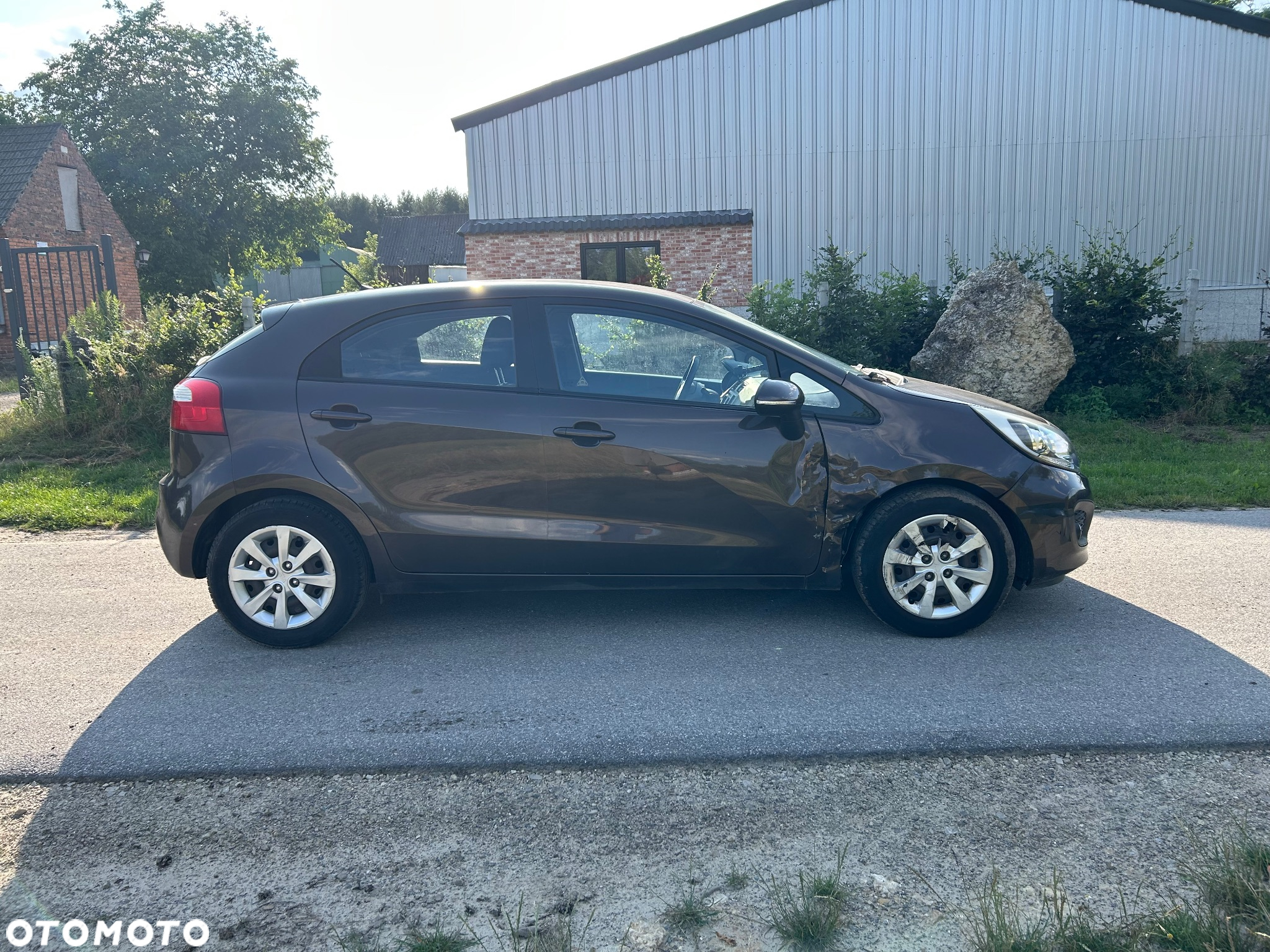 Kia Rio - 4