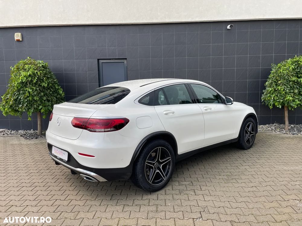 Mercedes-Benz GLC Coupe 300 4MATIC MHEV - 3