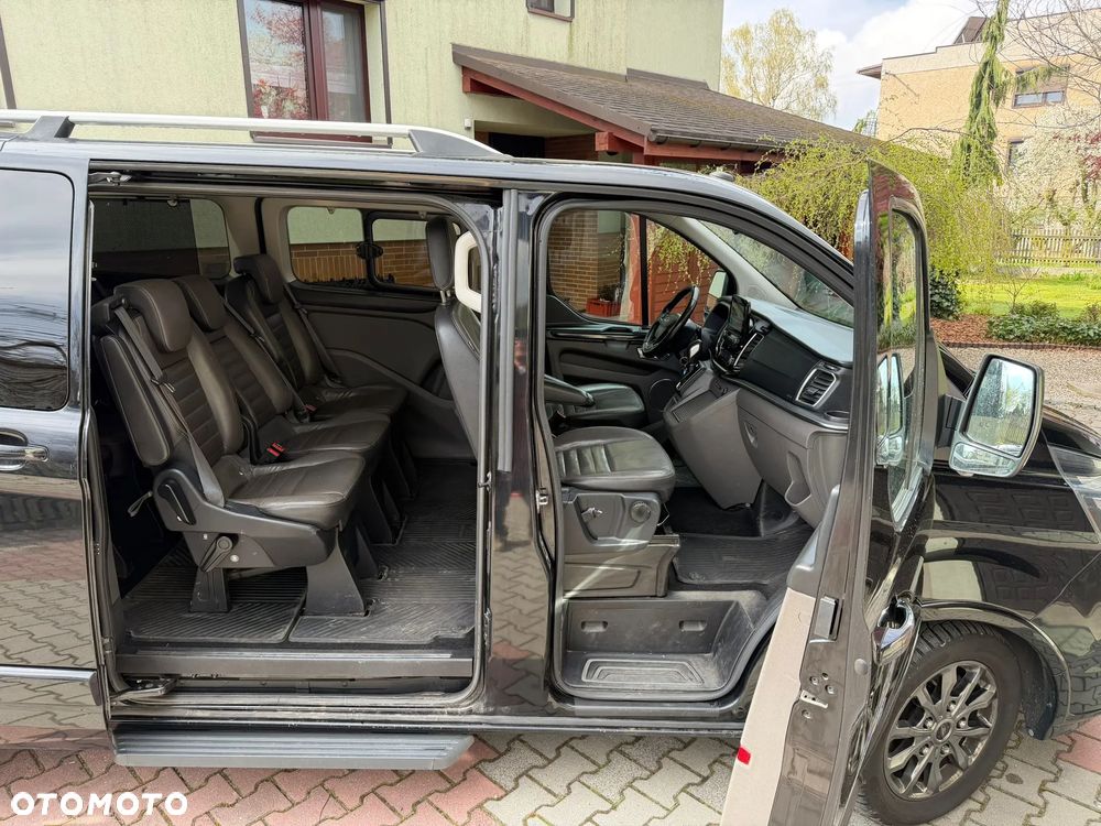 Ford Tourneo Custom - 15