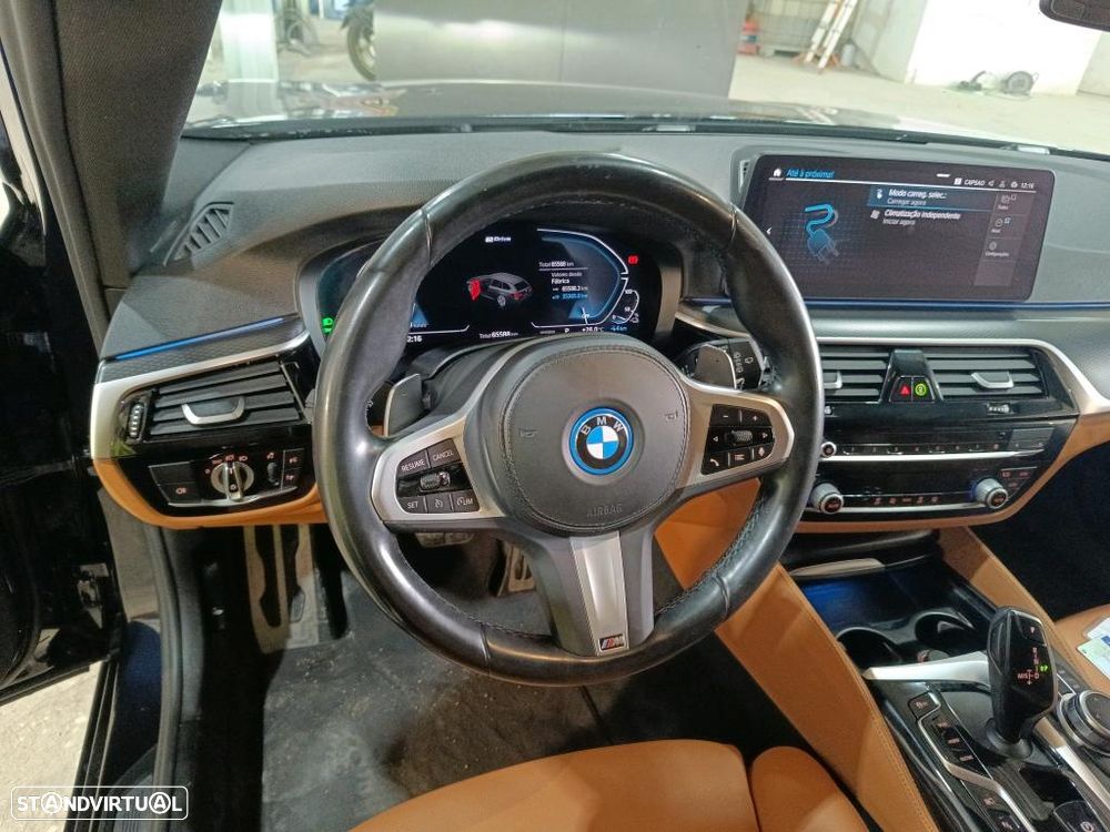 BMW 530 e - 8