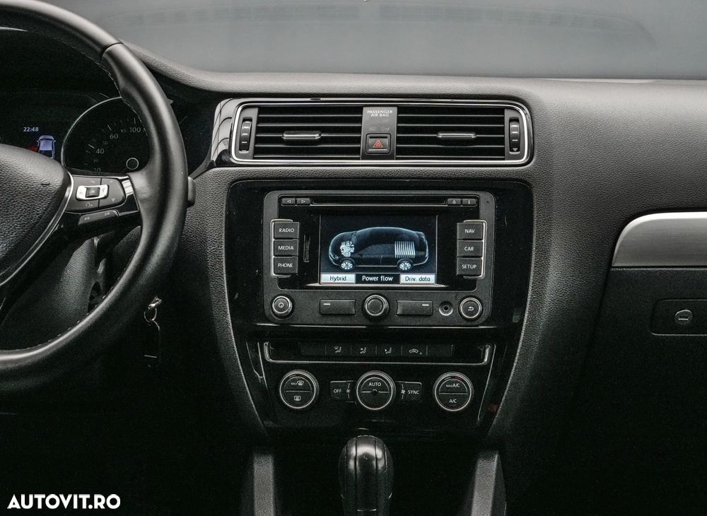 Volkswagen Jetta - 18