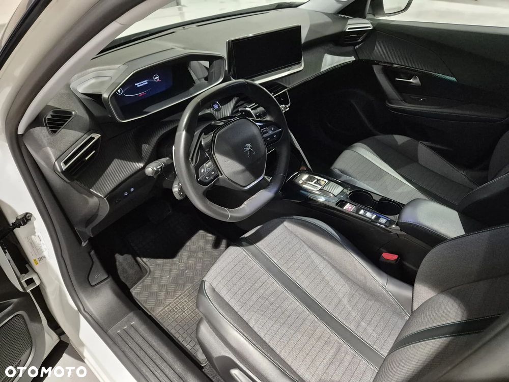 Peugeot 2008 1.2 PureTech Allure Pack S&S EAT8 - 12