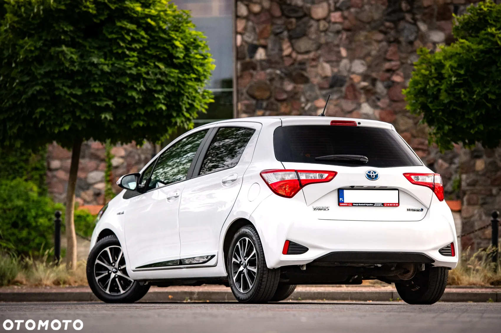 Toyota Yaris Hybrid 100 Premium EU6 - 4