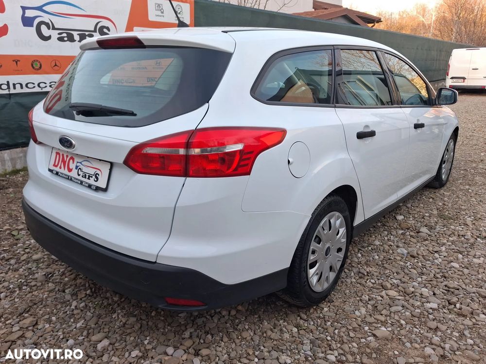 Ford Focus 1.5 TDCi DPF Start-Stopp-System Ambiente - 5