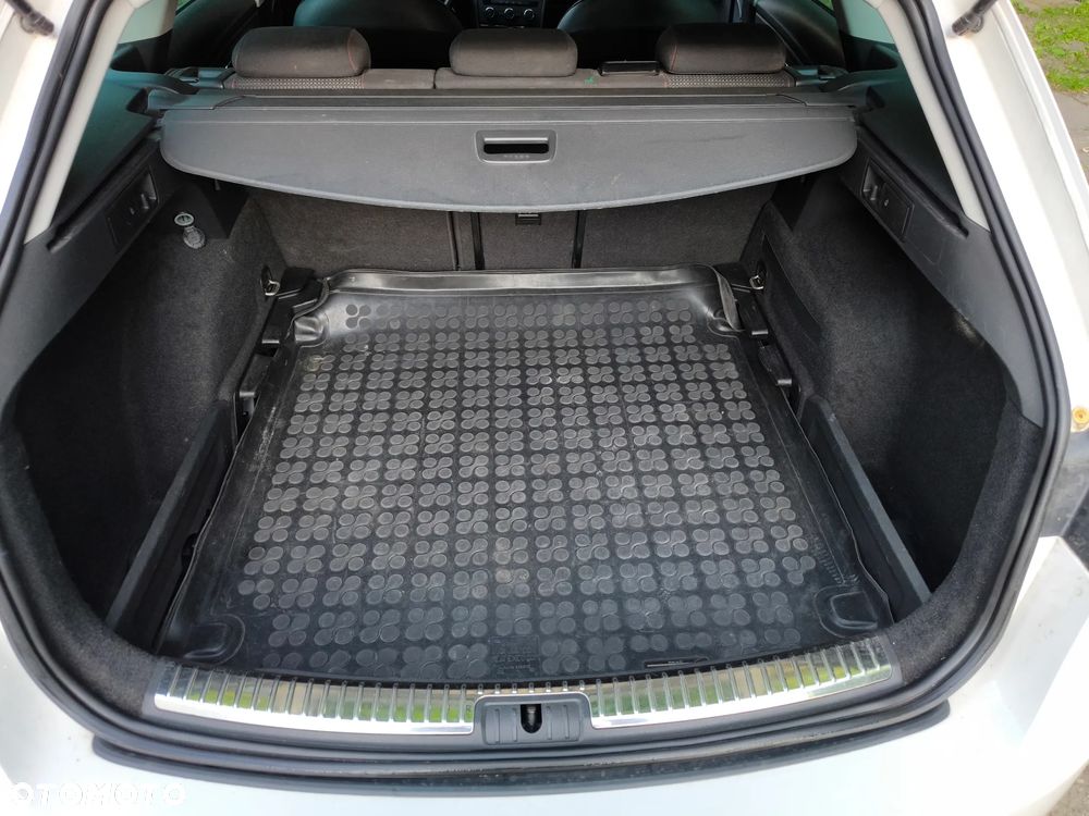 Seat Leon 2.0 TDI FR S&S - 25