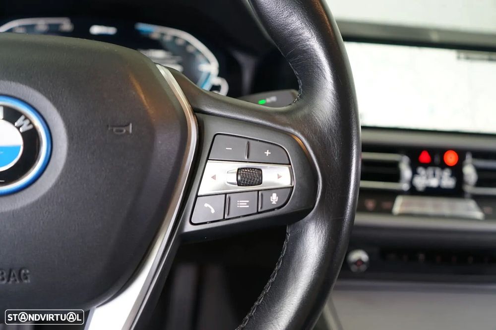 BMW 330 - 22