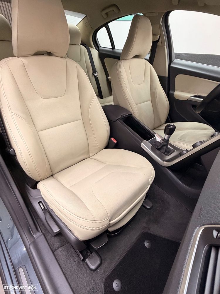 Volvo S60 2.0 D3 Summum Start/Stop - 40