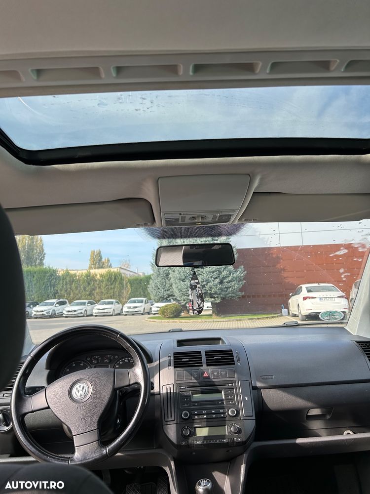 Volkswagen Polo 1.2 Attractive - 6