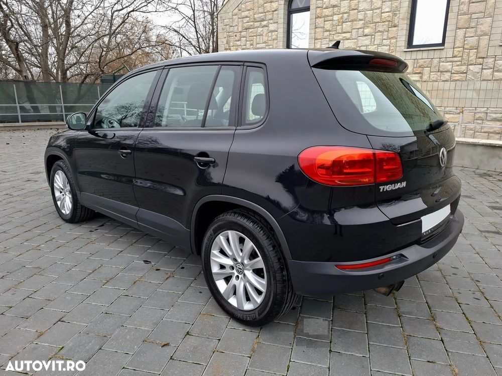 Volkswagen Tiguan 2.0 TDI DPF BlueMotion Technology Exclusive - 8