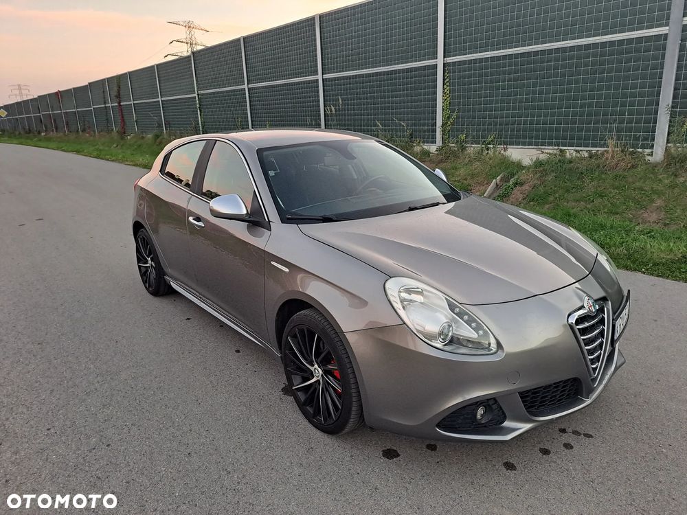 Alfa Romeo Giulietta - 1