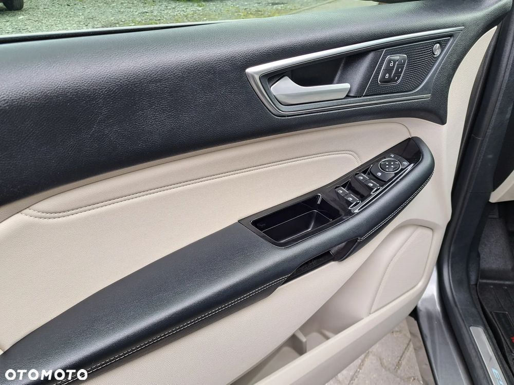 Ford Edge - 15