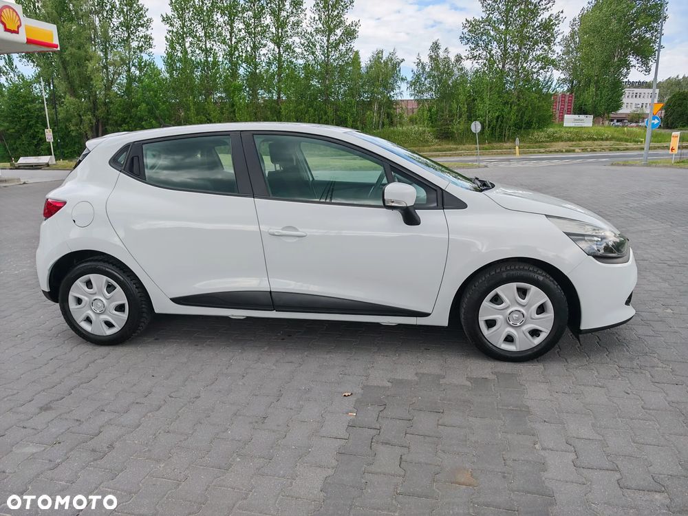 Renault Clio 1.2 16V 75 Life - 7
