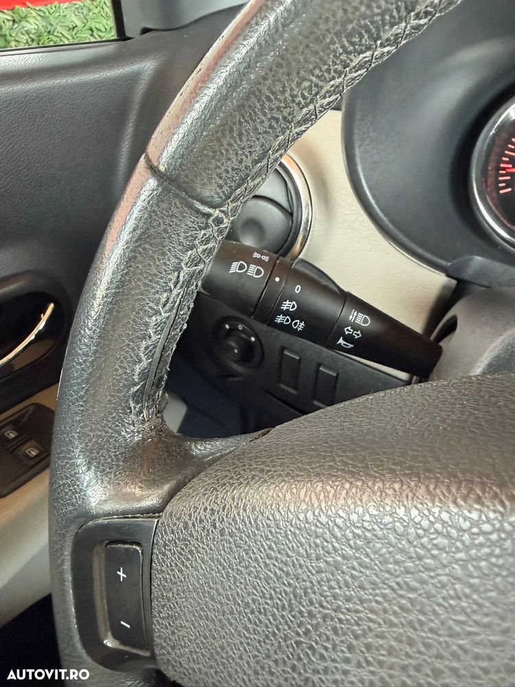 Dacia Lodgy 1.5 dCi 90 CP Laureate - 11