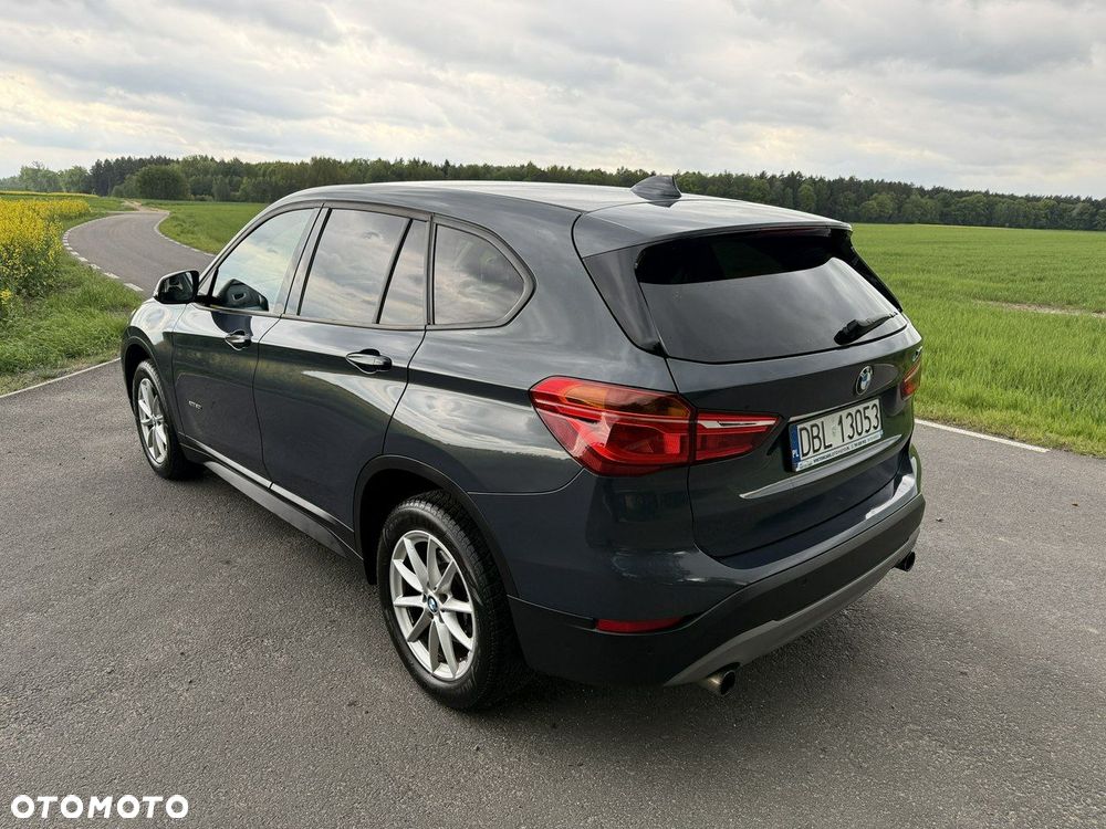 BMW X1 xDrive20i Advantage - 7