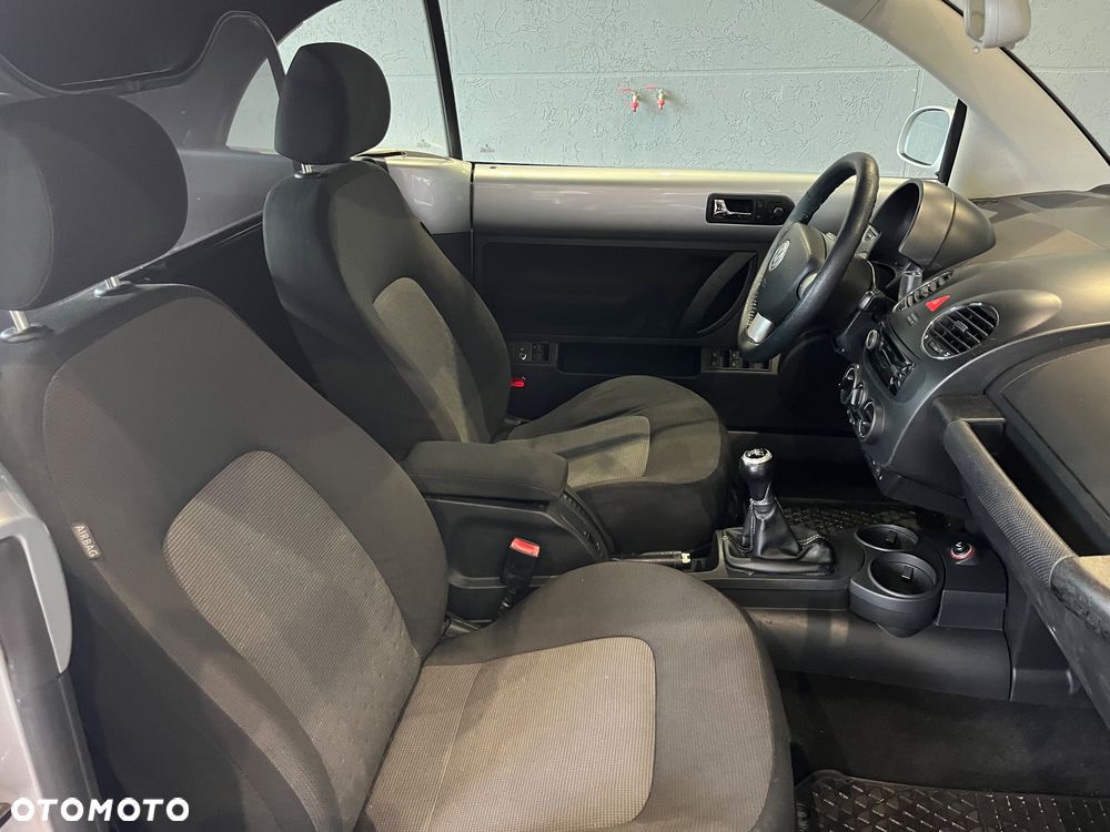 Volkswagen New Beetle 1.4 United - 23