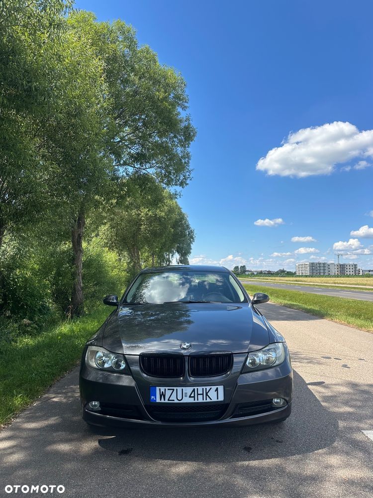 BMW Seria 3 318i - 10