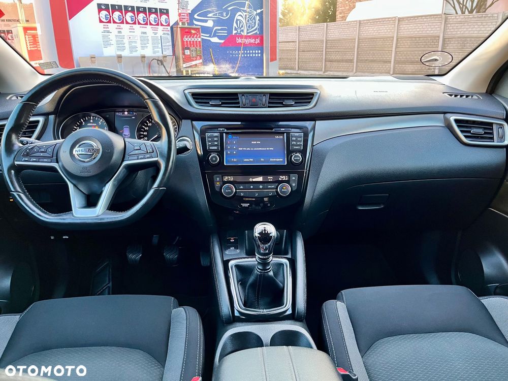 Nissan Qashqai 1.3 DIG-T N-CONNECTA - 14