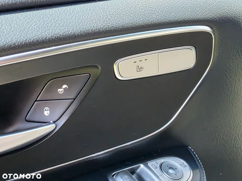 Mercedes-Benz Klasa V 220 CDI Avantgarde 7G-Tronic (ekstra d³) - 34