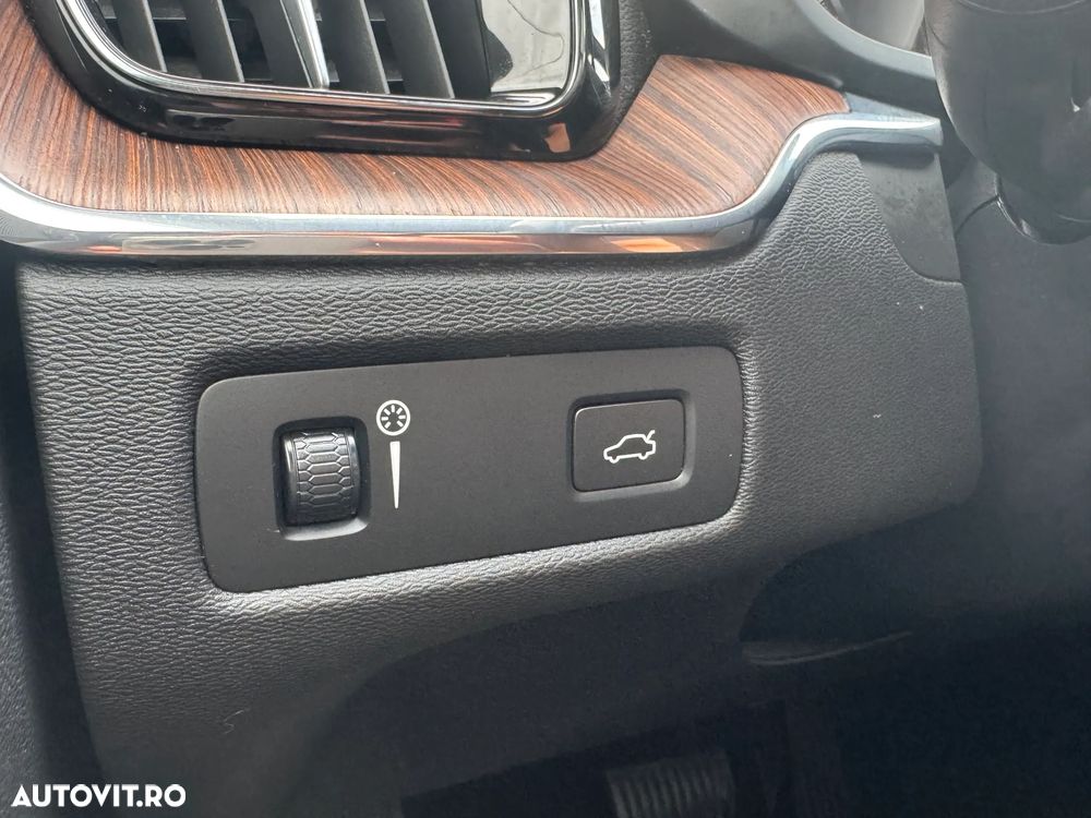 Volvo XC 60 B5 D AWD Geartronic Inscription - 30