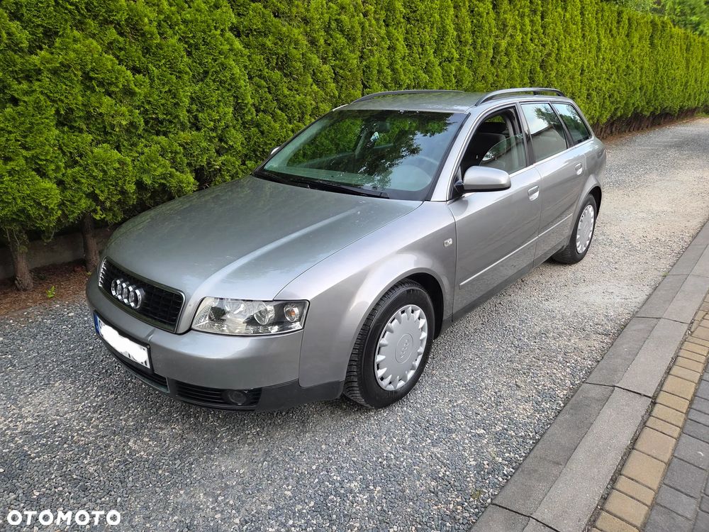 Audi A4 Avant - 1