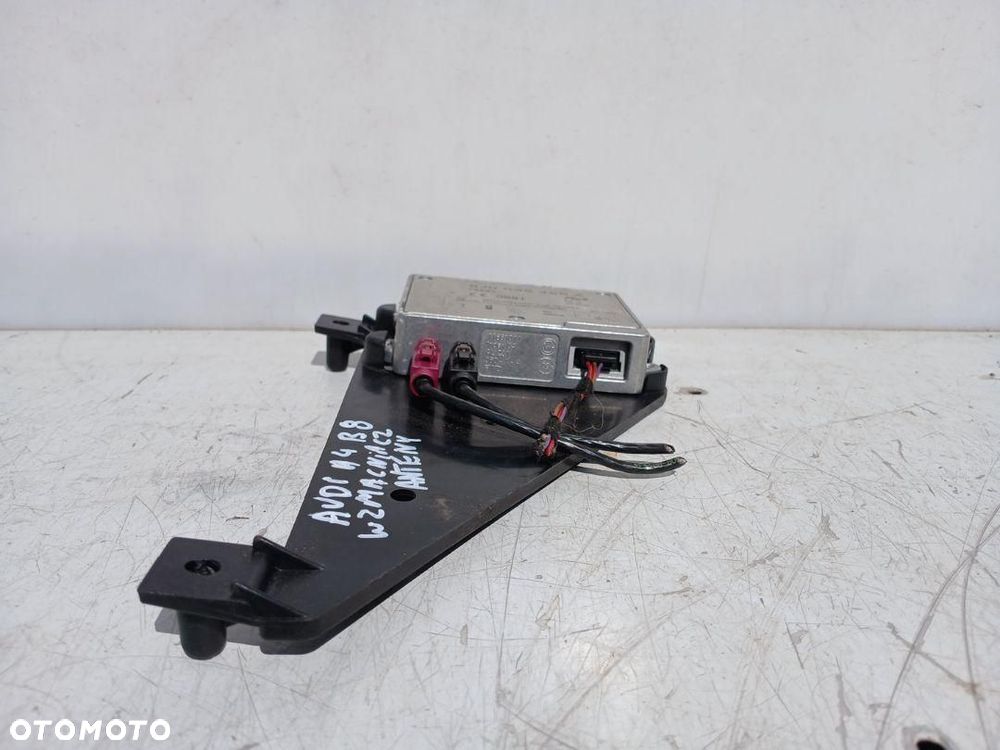 WZMACNIACZ ANTENOWY AUDI A4 B8 A6 C6 8J0035456A - 2