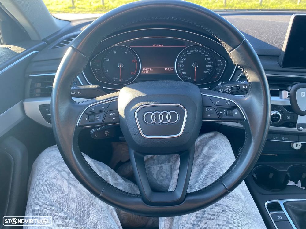 Audi A4 Avant 2.0 TDI - 10