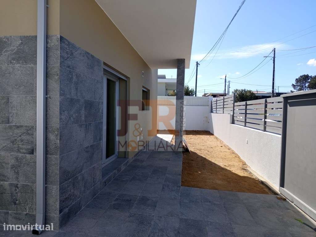 Moradia Isolada Térrea T3+1 'PRONTA 'Fernão Ferro - Grande imagem: 3/28