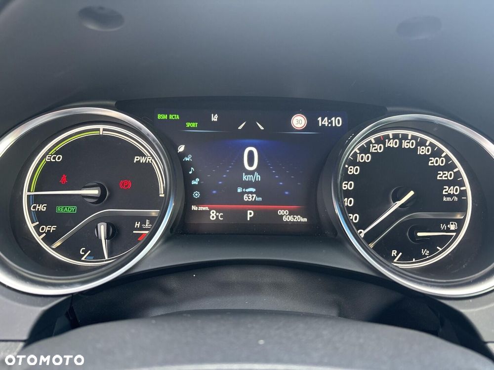 Toyota Camry 2.5 Hybrid Executive CVT - 24