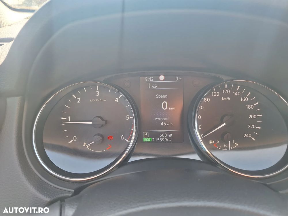 Nissan Qashqai 1.6 DCI Xtronic ACENTA - 16