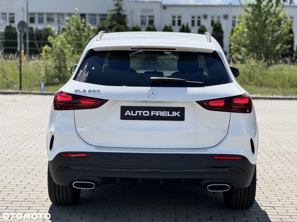 Mercedes-Benz GLA 200 mHEV AMG Line 7G-DCT - 11