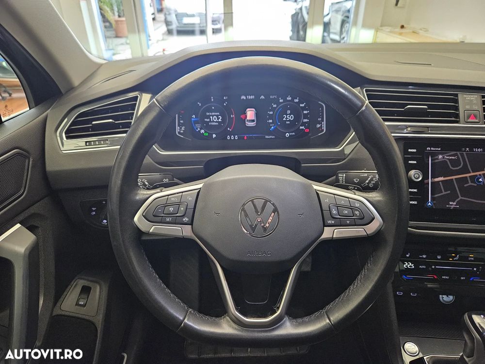 Volkswagen Tiguan 2.0 TDI SCR DSG 4Motion Elegance - 29
